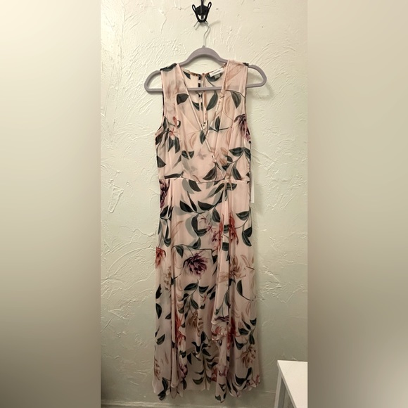 Calvin Klein Dresses & Skirts - NWT Calvin Klein Floral Dress